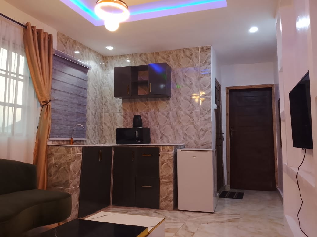 Prime 7 – living room side view